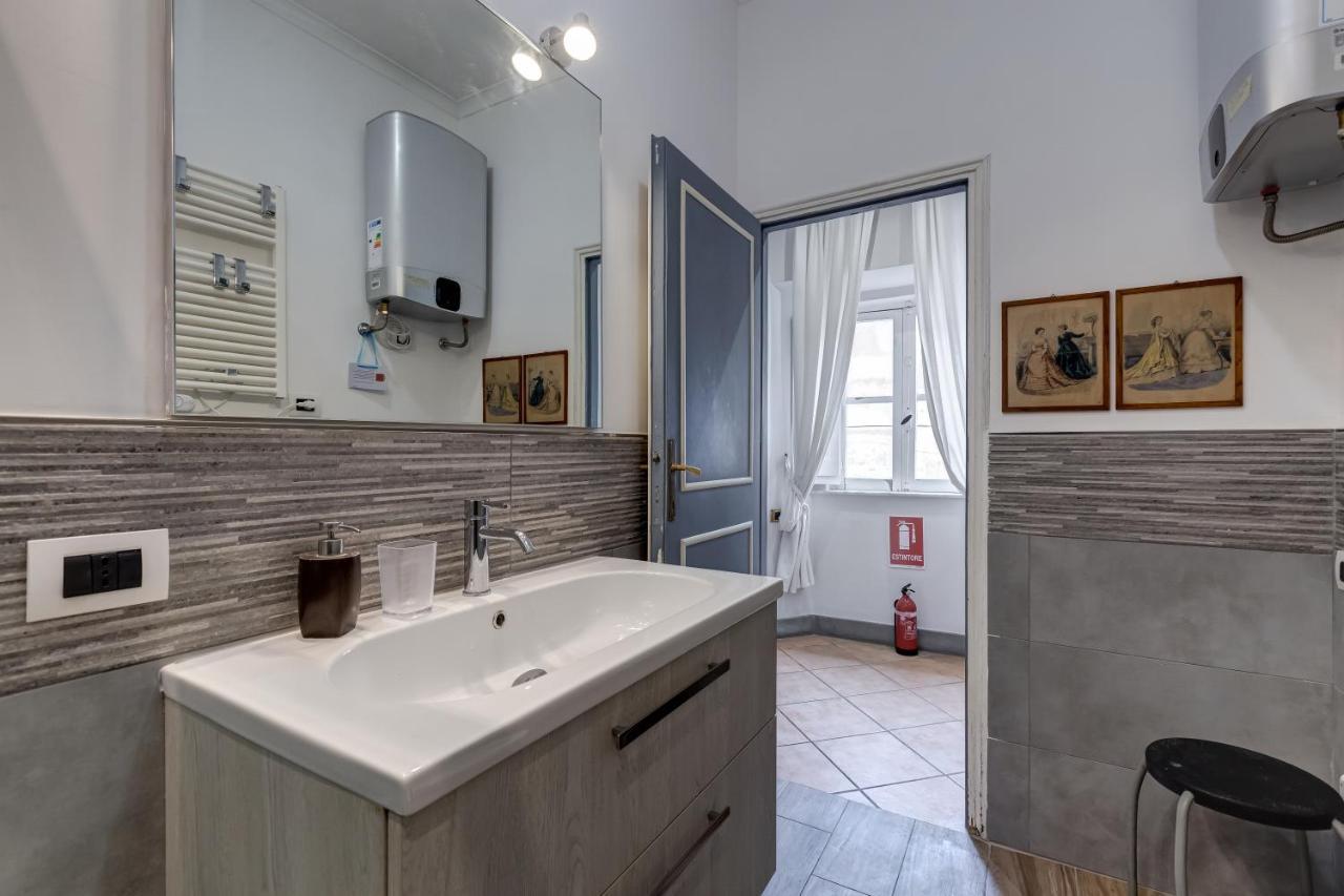 Casa Coronari * Rome